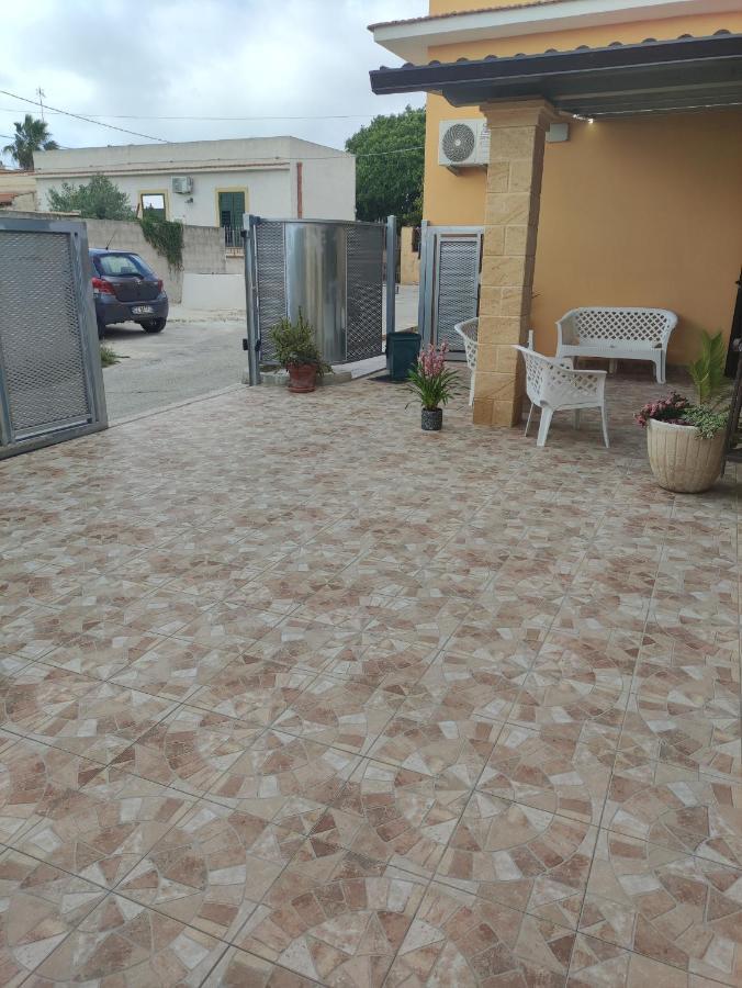 Casa Vacanze Nonna Tuzza มาร์ซาลา ภายนอก รูปภาพ